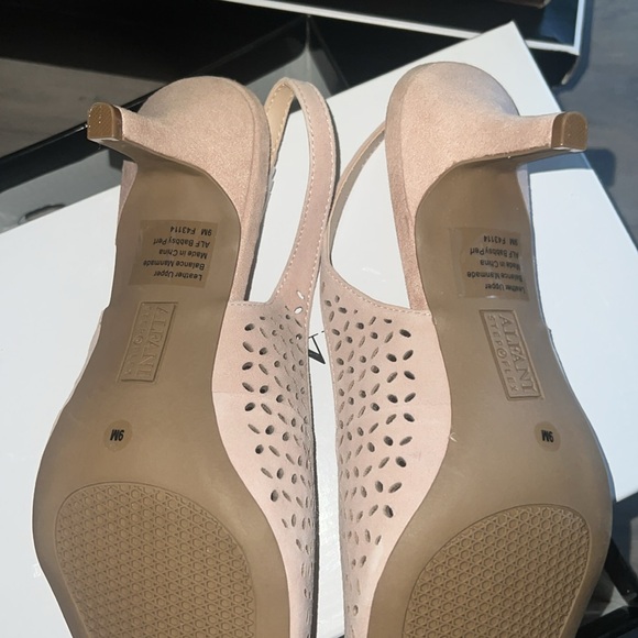 Alfani Step n Flex Babbsy Perforated Slingbacks NIB Sz 9 - Picture 8 of 8